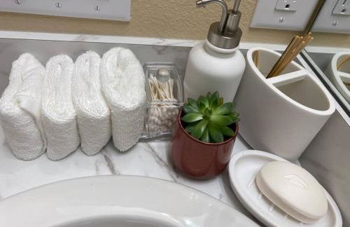 Sundance' Acres Peaceful and Private New House with Hot Tub and Fire Pit - Photo 47