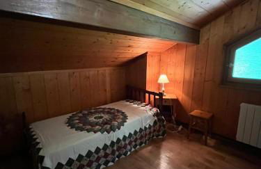 Beau chalet proche centre/pistes - Garage - Wifi - Foto 14