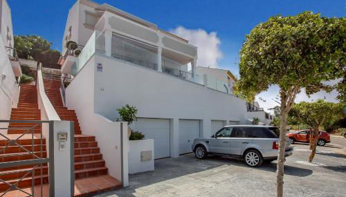 Luxury Apartments with private swimming pool - Photo 2