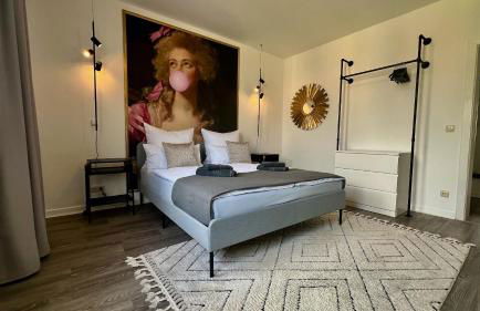 Apartment 2- Modernes Studio in Duisburg Meiderich, 4,7 km Hbf, U-Bahn 250m, Flughafen Düsseldorf 28 km, Landschaftspark 2,9 km, 5 Gehminuten von Herzklinik entfernt - Foto 1