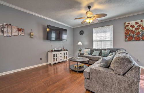 Cozy Family Retreat - 10 Mi to Lake and Trails! - Foto 2