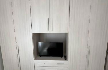 Little House - Photo 9