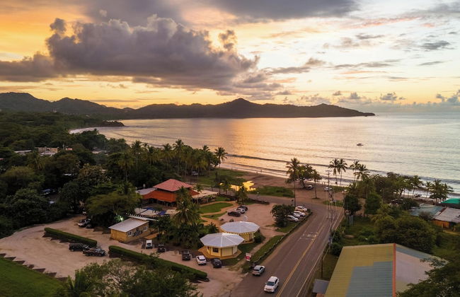 Relaxing 2 BR Beach & Pool Condo Unit2 - Foto 21