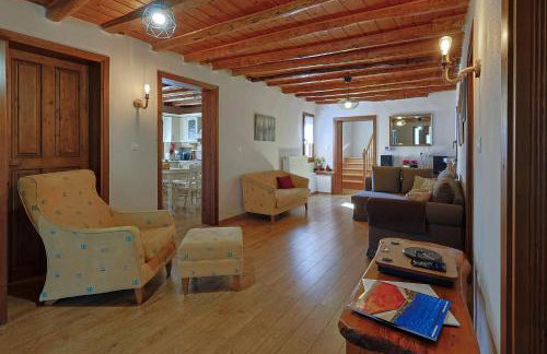 VILLA PEPONI Spacious Traditional Villa with Garden - BBQ & Private Parking - Photo 38