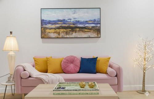 New Tiffany Blue Home on UT Campus, Moody with Dedicated Parking - Foto 2