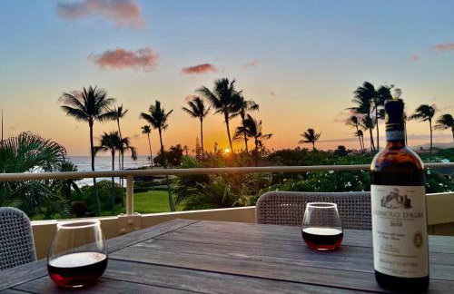 Honu He'e Nalu - The Surfing Turtle - Ocean & Beachfront! Stunning Views! - Foto 3