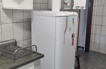 Casa com dois quartos,dois banheiros,sendo um, uma suíte,sala de estar cozinha e garagem - Foto 30