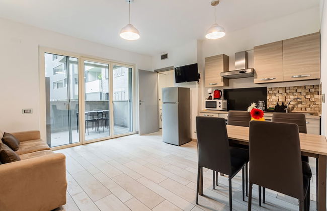 Modern and Spacious Apartment With Terrace - Foto 1