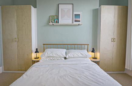 Burlington Mansions - Stunning Coastal Apartment - Photo 17