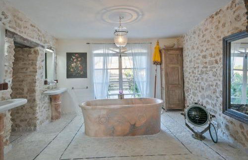 Alcazar Del Garraf - Photo 3