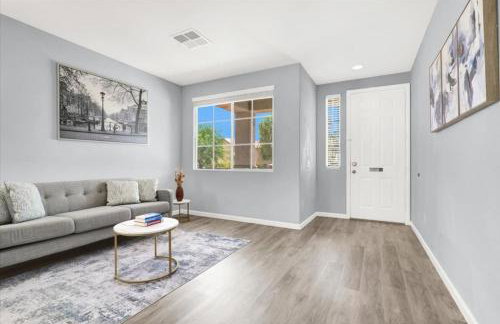 4BR Family Oasis with Gym and BBQ Near Vegas Strip - Photo 8