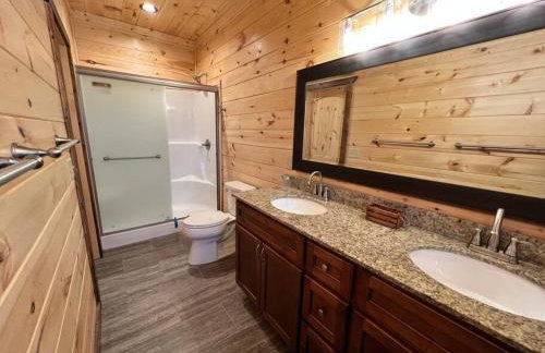 * * 4 Master Bedrooms, Views, Theater, Arcade, EVC - Photo 34