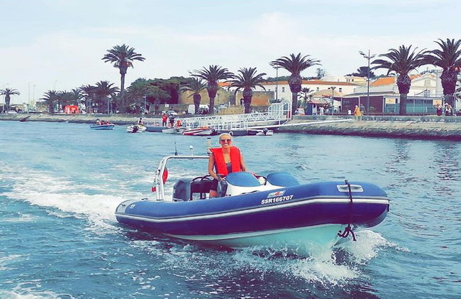 Private Küstenmotorboot-Tour - Foto 2