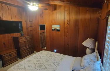 Lake House Retreat - Photo 23