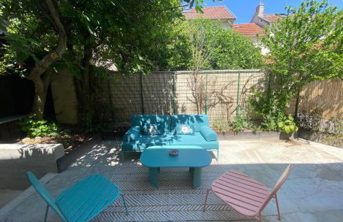 Maison 200m2- 9 chambres avec sdb - 16-18 personnes - séminaire-Proche Centre-Ville-Gare et Arena-terrasse - Foto 28