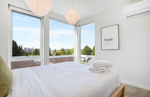 Rooftop Patio with Waterview, Private Garden & Grill 3BR 3BA- Modern Cityscape - Foto 16