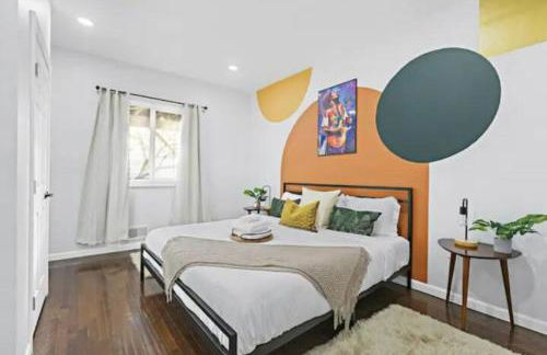 W3S - Large 7br 3bath - Sleeps 20 - 3 Living rooms - Yard and Deck - Foto 36