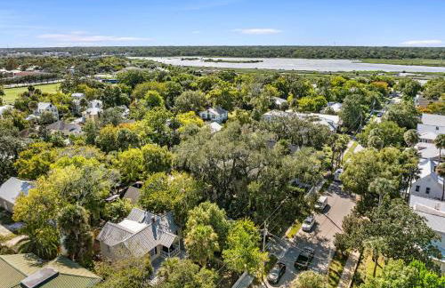 Secret Garden Hideaway l Walk to DNTN l Sleeps 8 - Foto 78