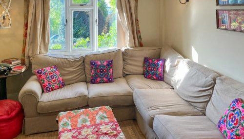 St Anthonys - Photo 2