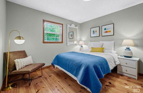 MCM Lakehouse - Direct Lake Access - Sleeps 8 - Foto 4