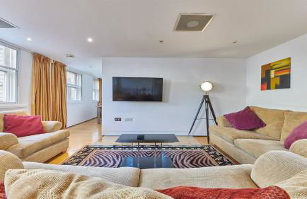 The Monument - Foto 46