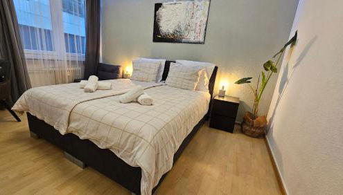 Top Central Stay - Cozy Bedroom & Kitchen in the Heart of the City and Hauptbahnhof - Foto 5, towels