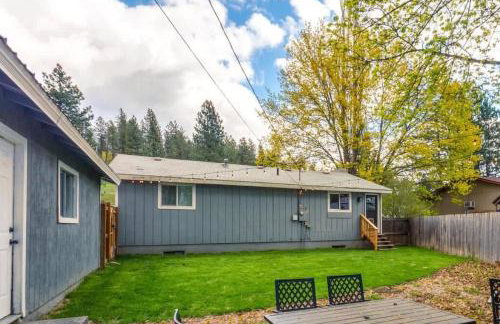 Modern Comfort Near Downtown CDA and Lake - Foto 31