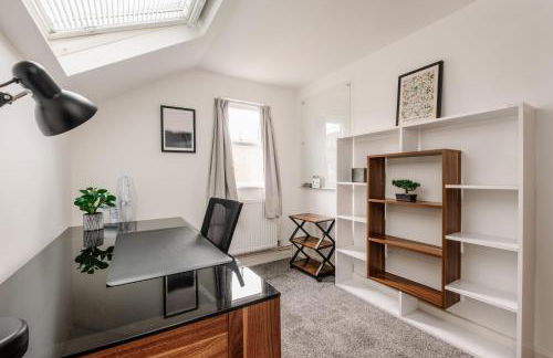 Modern Hove Home close to Brighton Beach with FREE PARKING - Foto 34