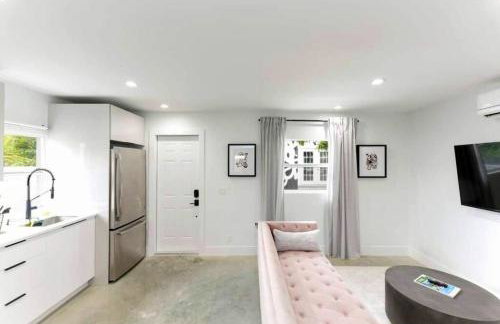 5BD 3BA - Black&White ArtBNB - Antique Row WPB - Foto 17