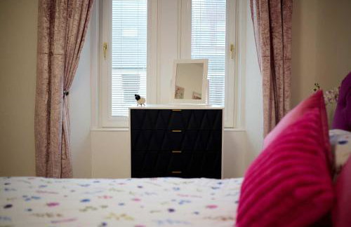 Stunning 2BR Apt - Central High Street Location - Foto 9