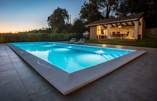 Charming Villa With Private Pool - Foto 15