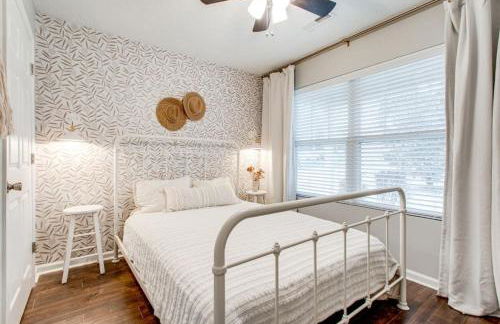 Walnut St, Charming, 3bed, 2bath - Photo 20