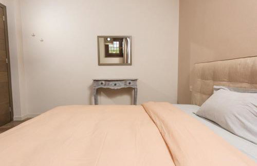 The Olive Home - Photo 21