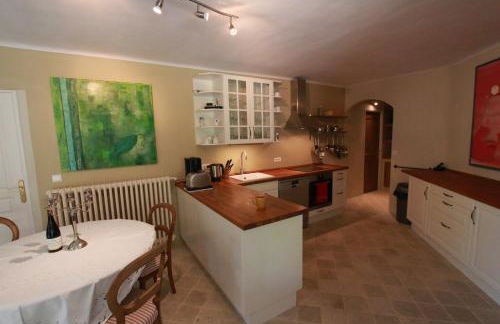 The Willow Tree - Photo 17