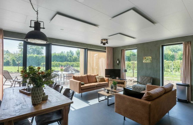 Holiday Home in Vrouwenpolder Near Beach - Photo 9