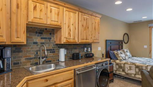 Penthouse Studio w Mtn Sunrise Views & Near Silver Mtn - Foto 5, dishwasher