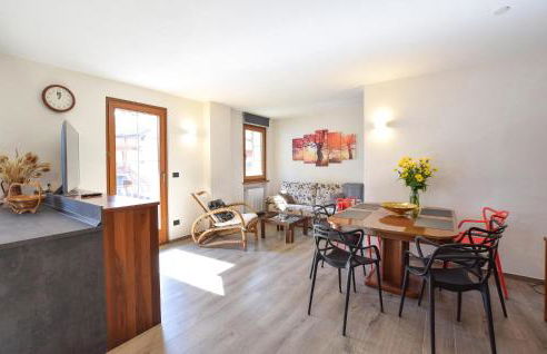 Gorgeous Apartment In Lamon With Wifi - Foto 2