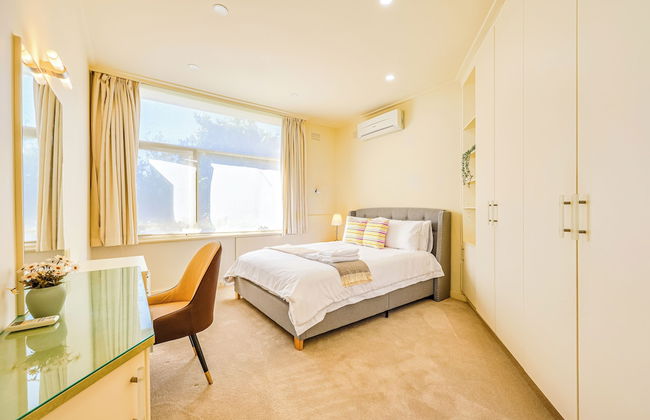 StayAU Spacious 6BR McKinnon Pool Home - Foto 13