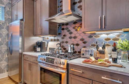 Rooftop Deck & Shuffleboard BBQ Near Downtown - Foto 31