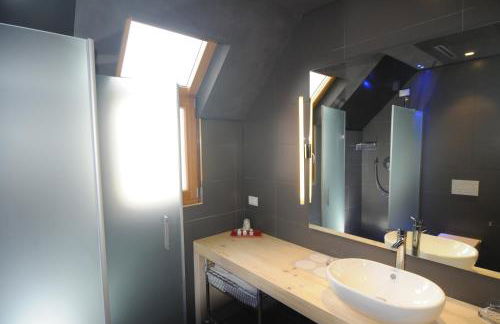 Eco Residence Varese near Hospital and University - Foto 9