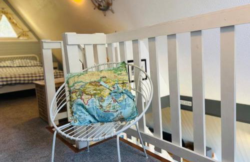 Kingsdowns Top Family Chalet, stunning and cosy interiors, indoor heated pool, mini golf, tennis court, BBQ and beach! - Foto 36