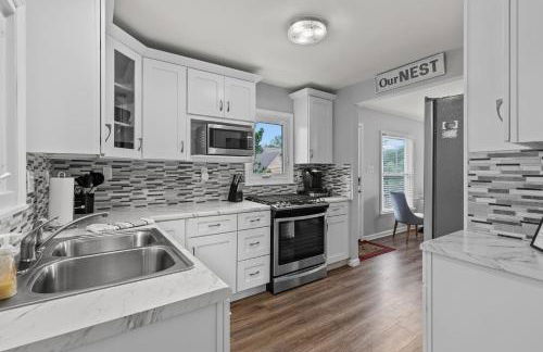 Charming Duplex on Main - Foto 24