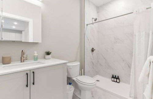 Modern 1-BD - Pier Views - Near Old City - Foto 7