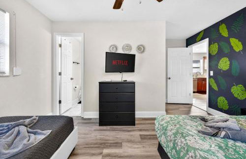 Family Putting Green Oasis BBQ Cornhole Heated Pool - Foto 19