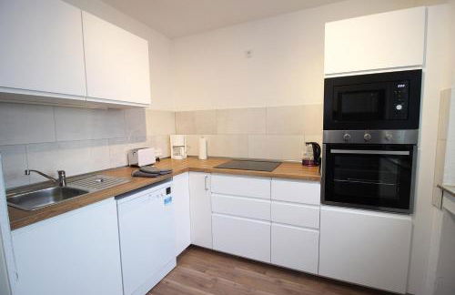 Cozy Apartment with Balcony - Foto 6