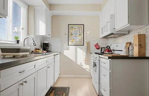 Spacious Centrally Located NEW 2 Bedroom Property! - Foto 17