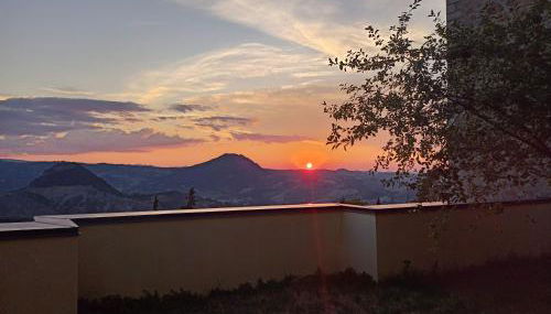 Giardino in piazza, casa in pietra a San Leo - Foto 5