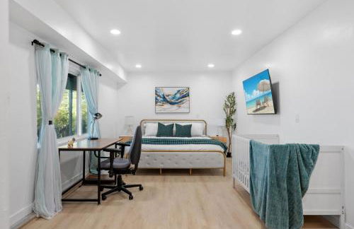 Entire Private Home with 2 Bedrooms 1 Bathroom, Grand View, King Bed, Spacious, Parking, Available Now - Foto 20