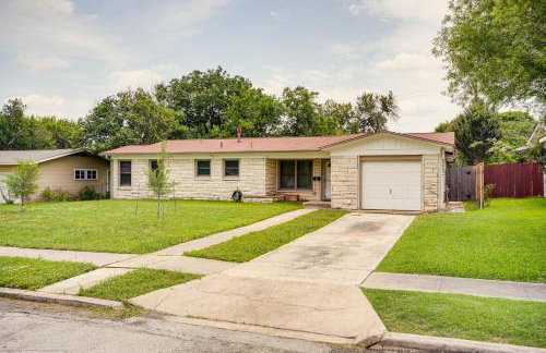 Spacious Yard Pet-Friendly Home in San Antonio! - Foto 25