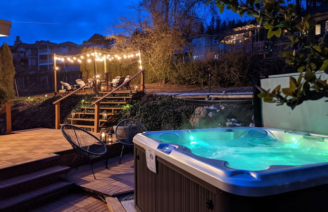 Stunning Views of the Okanagan Lake - Photo 39